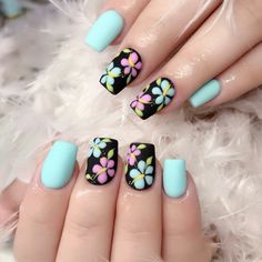 Acrylic Flower Painting Nails, Hand Painted Flower Nails, Hand Painted Flower Nail Art, Toenail Flower Designs Simple, Flower Nail Stamping Designs, Feet Nail Design, Gel Nail Art Designs, Sparkle Nails