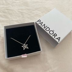 Pandora pavé asymmetrical star collier necklace Pandora Star Necklace, Pandora Birthday Charms, Romanticize The Life, Pandora Jewelry Box, Flamenco Shoes, Pandora Star, Pandora White, Pandora Accessories, Pandora Pave