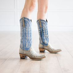 Skylight in Gilded Denim Women's Western Cowgirl Boot Snip Toe – Lane Boots Cowboys Boots, Lane Boots, Womens Cowgirl Boots, Western Chic, Western Boots Women, Gold Heels, Cowboy Hat, Cowgirl Boots, Western Boots