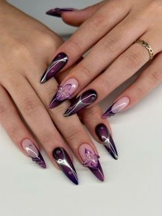 Nail Inspo Aura, Nail Art Basic, Purple Aura Nails, Aura Nail Art, Lady Gaga Nails, Aura Nail Designs, Aura Nail, Nails Aura, Plum Nails