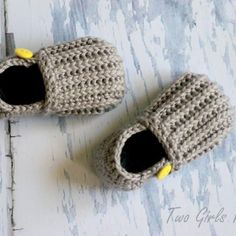 Toddler Loafers - knit look - little boy loafers Crochet pattern by Two Girls Patterns  Knitting Patterns  LoveCrafts Crochet Baby Blanket Beginner, Easy Crochet Slippers, Baby Shoes Diy, Diy Bebe, Crochet Baby Boy, Diy Toddler, Crochet Mittens, Crochet Simple, Crochet Baby Shoes