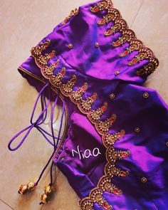 Niaa Boutique, Designer Blouse Ideas, Ikat Blouse Designs, Blue Blouse Designs, Silk Saree Blouse Designs Patterns, Mirror Work Blouse Design, Blouse Ideas, Wedding Saree Blouse Designs, Traditional Blouse Designs