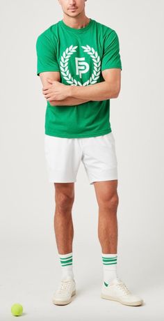 A perfect combination of performance, comfort and sustainability. We made this T-shirt from ♻️organic cotton and recycled polyester. Perfect for any match. Slimmer Fit. Size up if you like a bit more room Tennis Clothing, Mens Tennis, Tennis Shirts, Logo T, Tennis Clothes, Kelly Green, Logo T Shirt, A Good Man, Sustainability