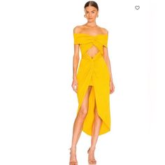 Brand New With Tags. Purchased And Was Too Big And Missed Return Window. Fall Wedding Casual, Summer Fall Wedding, Y2k Blouse, Mustard Yellow Dresses, Wedding Casual, Dress Minimalist, Casual Basics, Boho Picnic, Revolve Dresses