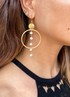 Pearl hoop earrings, gold pearl earrings, bridal earrings, wedding jewelry, freshwater pearls, bohemian jewelry, gold hoops,Art Deco Jewelry Gorgeous All natural freshwater Ivory pearls dangle in 14k gold plated hoops and coin charm with your choice of 14k gold plated ear wire or 14k gold filled ear wire. The perfect Boho Chic piece for a rustic/boho wedding looking.  Simple, Dainty, Delicate, Elegant and Romantic. The picture does not do its justice the piece is so much prettier in person.  Per Gold Small Hoop Earrings With Pearl Chain, Gold Hoop Earrings With Pearl Chain For Wedding, Wedding Gold Hoop Earrings With Pearl Chain, Gold Hoop Bridal Earrings With Pearl Drop, Gold Brass Hoop Earrings With Pearl Drop, Gold Hoop Earrings With Pearl Drop In Brass, Brass Hoop Earrings For Wedding, Round Brass Pearl Earrings For Wedding, Gold Bohemian Pearl Earrings With Ear Wire