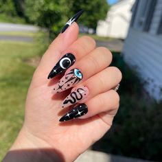 Ouija Board Nails Nailart, Painted Nail Art Designs, Tarot Card Inspired Nails, Trippy Eye Nails, Mystical Nail Art, Witchy Nails Square, Tarot Nail Art, Libra Nail Art, Acotar Nail Art