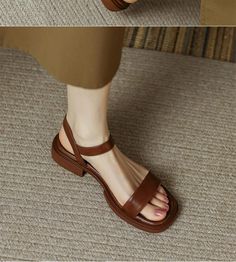 Olivia Mark - Comfortable Slip-On Sandals with Flat Sole and Square Toe for Outdoor Wear Elegant Chunky Heels, Strap Sandals Flat, Fairy Shoes, Roman Sandals, Slingback Shoes, Brown Heels, White Sandals, Fashion Sandals, Classic Shoes