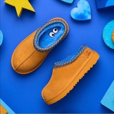 New In Box Cookie Monster Uggs, Monster Preschool, Sesame Cookie, Orange Slippers, Ugg Neumel Boots, Tasman Slippers, Ugg Slides, Ugg Tasman Slippers, Baby Uggs