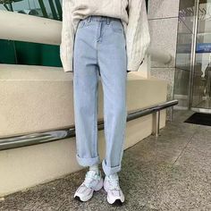 Woman Streetwear, Wide Leg Pants Jeans, Streetwear Korean, Velvet Jeans, Denim Pants Mens, Ankle Length Jeans, Denim Pants Women, Loose Jeans, Loose Pants