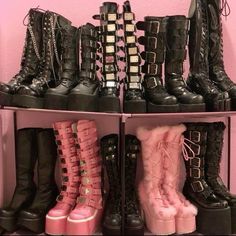 Alt Shoes, Pink Goth, Goth Shoes, Alt Clothes, Goth Boots, Gothic Boots, Pastel Goth Fashion