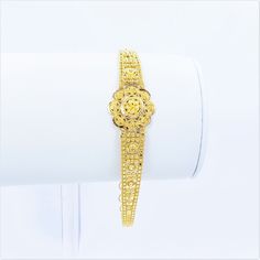 "~ Welcome to our ETSY shop: 22K Gold Beauty ~ Please check the video of this ornament (set video quality to 1080p): https://youtu.be/W0yFQI_Kihg Thank you for watching: GOLDSHINE 22K Solid Gold Women Bracelet 6.5\"-7.6\" Genuine Hallmarked Handcrafted SPECIFICATIONS - Brand: \"GoldShine - Treasure For Generations\" - Size: 6.5\" (16.5cm) to 7.6\" (19.5cm) adjustable. Bracelet width 0.65\" (1.65cm), band's width is from 8.5mm to 4mm - Style: Chain / Link - Clasp: Hook style (6 loops for adjustme Kitchen Logo, Gold Jewels Design, Ladies Bracelet, Gold Bracelet For Women