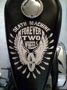 Airbrush Templates, Painted Motorcycle, Gas Tank Paint, Kustom Paint, Bike Tank, Custom Paint Motorcycle, Motorcycle Paint Jobs, Custom Tanks