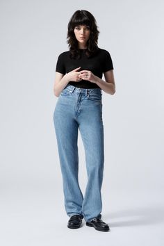 rowe extra high straight jeans - 90s Blue | Weekday WW High Straight Jeans, Super High Waisted Jeans, Jean Trends, Loose Jeans, Skirt Socks, Flared Jeans, Linen Clothes, Pocket Design, High Jeans