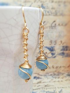 Greek Antiquity, Twist Earrings, Wire Jewelry Rings, Wire Wrap Jewelry Designs, Sac Diy, Wire Wrapped Jewelry Diy, Wire Jewelry Designs, Wrap Jewelry, Store Ideas