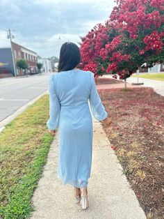 Bust Waist Hips Length SMALL 32" 30" 35" 47" MEDIUM 34" 32" 37" 48" LARGE 36" 35" 39" 49" SHIPPING: Orders are normally shipped out next business day.U.S. customers typically receive their orders within 4-7 business days. Faux wrap maxi dress Knot tie detail on front. Dress of skirt is fully lined but sleeves are not. Sleeves are sheer. Colors available: Cinderella Blue & Black. Model is 5'0 wearing her regular size Small. Maxi Dress Knot, Dress Knot, Cinderella Blue, Knot Tie, Shimmer Dress, Cinderella Dresses, Wrap Maxi Dress, Knot Dress, Black Model