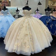 Quinceanera Dresses Off The Shoulder, Ball Gown Quinceanera Dresses, Quinceanera Themes Dresses, Quinceanera Dresses Gold, Quinceñera Dresses, Dresses Off The Shoulder, Pink Ball Gown, Quinceanera Dresses Pink, Pretty Quinceanera Dresses