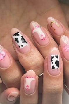 80+ Best Country & Western Nails for Every Cowgirl at Heart Cowgirl Manicure, Country Music Nails, Cowgirl Nails, Bachelorette Nails, Music Nails, Country Nails