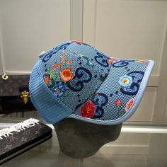 Size: Standard Size It comes with Dust box, Care manual, Tag, and Paper bag. Designer Adjustable Hats For Travel, Designer Curved Brim Hat For Spring, Designer Visor Hats For Spring, Designer Baseball Cap For Travel, Designer Short-brimmed Hats For Spring, Luxury Summer Cap, Designer Visor Hats For Travel, Gucci Hat, Top Collection