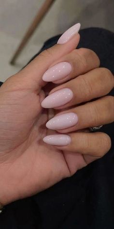 Nails Simple Acrylic Almond, Natural Long Nails Ideas, Neutral Alomd Nails, Pretty Winter Nails Classy Almond, Light Color Almond Nails, Almond Nails Designs Pink And White, Almond Nails Pale Pink, Almond Classic Nails, Nail Inspo Almond Natural