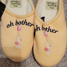 Women's Size 7. Nwt Minnie Mouse House, Minnie Mouse Slippers, Disney Yellow, Christmas Slippers, Mickey Mouse Halloween, Disney Shoes, Mickey Christmas, Mickey Mouse Christmas, Black Slippers