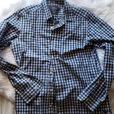 H&M Blue And White Checkered Casual Fitted Shirt New Without Tags H&m Men, H&m Shirts, Fitted Shirt, Orange Plaid, Men's Button Down Shirt, Pocket Shirt, Short Sleeve Button Up, Casual Shirts For Men, Button Down Shirts