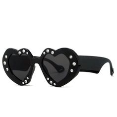 Y2K Heart-Shaped Sunglasses - Standart / Black - Glasses Scene Glasses, Leopard Sunglasses, Heart Shaped Glasses, Anime Lingerie, Chic Sunglasses, Trendy Glasses, Heart Shaped Sunglasses, Black Leopard, Grunge Style