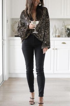 Gold Holiday Glow Sequin V Neck Blouse Sequin Blouse Outfit, Sequin Party Outfit, Black And Gold Outfit, Xmas Outfit, Sparkle Outfit, Gold Outfit, Sequin Sleeve, Sequin Jacket, Style Party