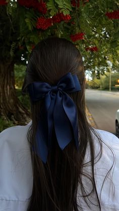 Elegant classic hair bow made from soft, high-quality 100% polyester. This accessory is the perfect addition to both festive and everyday looks. The versatile design and delicate ribbon texture will add a refined touch to your style. Whether it's for a special occasion or a casual day out, this bow is a perfect fit. Choose style and comfort with our classic hair bow! Bows In Hair, Ribbon Texture, Classic Hair, Making Hair Bows, Really Cute Outfits, Blue Colour, Aesthetic Hair, How To Make Bows, Barrettes