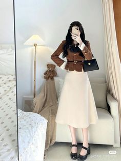 Rich Girl Outfits For School, Rich Girl Outfits Casual, Outfits For School Winter, Girl Outfits For School, Rich Girl Outfits, Girls Velvet Dress, Neat Casual Outfits, Elegant Outfit Classy, Outfits For School