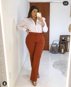 Office Outfits Women Curvy, Banker Outfits, Workplace Outfits, Curvy Work Outfit, Business Baddie, Outfit Formal Mujer, Working Clothes, Cute Professional Outfits