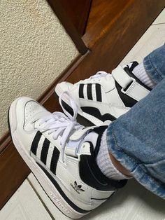 Adidas Sports Shoes, Adolf Dassler, Adidas Aesthetic, Oversize Denim Jacket, Baggy Jean Shorts, Best Sport, Adidas Sambas, Trendy Shoes Sneakers