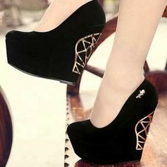 Spring Shoes Women, How To Wear Ankle Boots, Prom Heels, Cute Heels, Black High Heels, Pretty Shoes, Dream Shoes, Spring Shoes