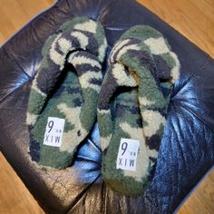 Never Worn, Got Them From Dsw As A Gift Army Green, Criss-Cross Design Very Soft, Like Walking On Clouds Size 8 Or 38.5 *The Only Thing Is It Is Slippery On Hardwood Floors* Casual Super Soft Slippers With Round Toe, Trendy Green Slip-on Slippers, Casual Super Soft Round Toe Slippers, Green Casual Slip-on Slippers, Casual Green Slip-on Slippers, Green Slip-on Winter Slippers, Super Soft Closed Toe Casual Slippers, Casual Closed Toe Super Soft Slippers, Super Soft Casual Closed Toe Slippers