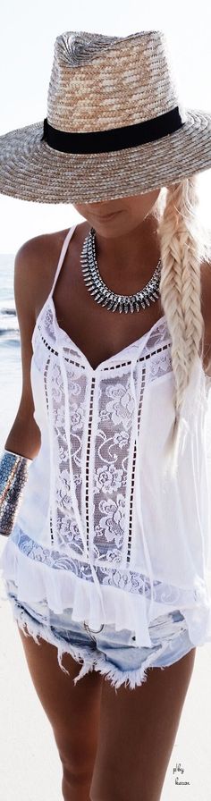 The hat and the braid - so cute. Hippie Look, Estilo Hippie, Bohol, Moda Boho, Hippie Outfits, Fashion Quotes