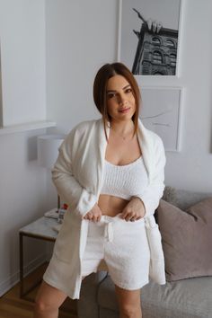 White Cozy Cardigan with Pockets top Nanor Fitted Top Outfit, Lounge Set Outfit, Skims Outfit, The Weekend Vibes, Loungewear Wardrobe, White Tops Outfit, At Home Outfits, Comfy Cardigan, Comfy Winter