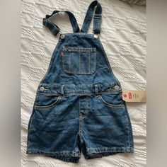 Adorable Brand New Levi’s Short All Overalls Unisex Size 7/8 New With Tags Levis Overalls, Senior Overalls, Overalls Shorts, Dream Kids, Short Overalls, Basic Outfits, Dream Bedroom, Overall Shorts, Kid Stuff