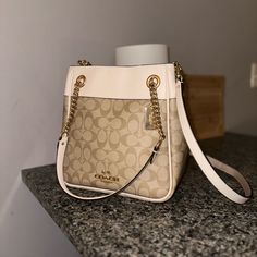 Has It Been Used A Handful Of Times! Love This Purse So Much, Just Don’t Use It Anymore! Bags Coach, Coach Purse, Coach Purses, Just Don, Tan Brown, Coach Bags, Love This, Bag Lady, Purse