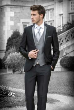 Wedding Tuxes, Groom Attire Black, Wedding Suits Men Black, Designer Tuxedo, Grey Tuxedo, Mens Vest Fashion, Wedding Tux, Dinner Suit, Groom Tuxedo