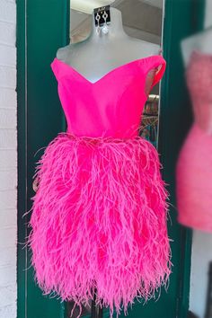 V-Neck Hot Pink Tight Homecoming Dress with Feathered Skirt Hot Pink Homecoming, Hot Pink Homecoming Dress, Detachable Wedding Dress, Tight Homecoming Dress, Hot Pink Prom Dress, Dark Red Dresses, Pink Homecoming Dress, Red Dresses Classy, Mermaid Bridesmaid Dresses