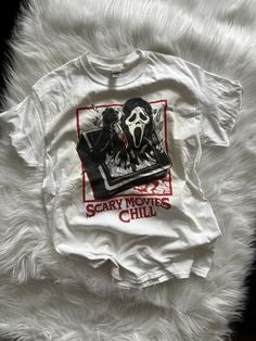 Horror Shirt Outfit, Ghost Face Shirt Ideas, Horror Movie Clothes, Ghost Face Shirt, Grunge Shirts, Scary Movie Shirts, Grunge Outfit, Aesthetic Grunge Outfit, Ghost Face