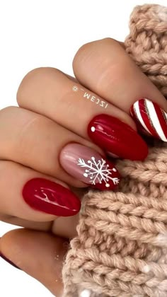 Christmas Nails Cute Styles That Will Melt Your Heart! 🎁 Get ready to fall in love with these Christmas Nails Cute styles that are perfect for the season! From Christmas Gel Nails to Christmas Nails Acrylic, these designs will have Her Nails looking festive and fun. 🎅✨ Looking for Cute Christmas Nails that are easy to do? We’ve got you covered with Christmas Nails Easy ideas that bring holiday cheer to your fingertips. Try classic Xmas Nails or add a sweet twist with Candy Cane Nails for that... Christmas Nails 2019, Acrylic Nails Almond Shape, Christmas Gel Nails, Red Nail Designs, Almond Acrylic Nails, Christmas Nails Acrylic, Thanksgiving Nails