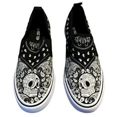 New Without Tags Skull Print Lace-up Sneakers For Streetwear, Streetwear Lace-up Sneakers With Skull Print, Streetwear Skull Print Lace-up Sneakers, Hot Topic Shoes, Slipon Sneakers, Hot Topic, Slip On Sneakers, Womens Shoes Sneakers, Shoes Sneakers