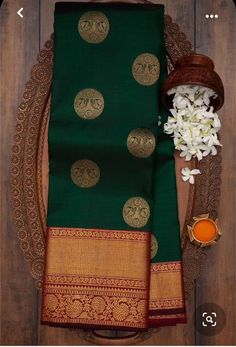 Kanchipuram Silk Saree Wedding, Saree Combination, Kanchivaram Saree, Banarasi Georgette Saree, Saree Photography, Sarees Blouse, South Indian Bride Saree