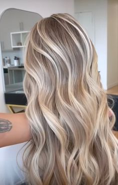 Dyeing Hair, Blonde Hair Goals, Bright Blonde Hair, Summer Blonde Hair, Summer Blonde, Dyed Blonde Hair, Light Blonde Hair, Balayage Blonde