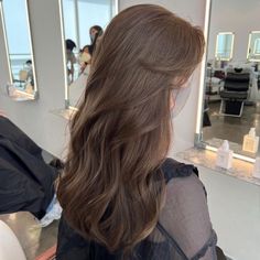 2023 Hashtags, Cool Brown Hair, Light Brunette Hair, Brown Hair Inspiration, Beige Hair, Korean Hair Color, Honey Brown Hair, Brown Hair Looks, Ash Brown Hair