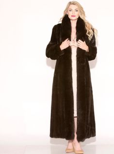 This luxurious female mink fur full length coat accentuated with a rich fox fur tux is truly a must have fur. Enjoy the subtle contrast of the gleam of rich fox fur against the velvety sheen of this elegant mink fur coat. This coat has hook & eye closures, side pockets & is fully lined. *This style is sometimes custom-made, please allow approximately 2-6 weeks for delivery. For questions or rush orders, please use our chat or call 334-277-7610. Length: 50-52 inches Fur Origin: Denmark Made in Gr Chinchilla Fur, Full Length Coat, Mink Coat, Mink Fur Coat, Fur Blanket, Into The Night, Mink Fur, Night Looks, Rabbit Fur