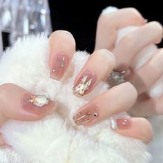 Summer press on nails Blush Nails Korean, Nails Rabbit, Nail Design Gold, Nails Korean, Summer Nails 2024, Diamond Wall, Nagel Tips, Korean Nails, Nails Trends