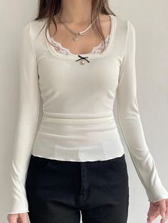 Lace patchwork,Pearl decoration,Stringy selvedge,Material: Polyester cotton spandexColor: WhiteSize: S, M, L Unit: CM Bust Waist﻿ Shoulder Length Sleeve﻿ S 72-82 56-66 30 49 57 M 76-86 60-70 31 50 58 L 80-90 64-74 32 51 59  * 1cm ≈ 0.3937 inchNote: There may be 2-3cm error due to manual measurement. If you need size he Mode Kawaii, Square Neck Long Sleeve, Sweet Clothes, Lace Trim Top, Lace Splicing, 90s Grunge, Stunning Outfits, Lace Bows, Different Outfits