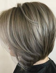 50 Beautiful and Convenient Medium Bob Hairstyles Bob Hairstyles Back View, Razor Cut Hairstyles, Gray Bob, Sanggul Modern, Grey Bob, Medium Length Bobs, Medium Bob Haircut, Stacked Bobs, Layered Bob Haircuts