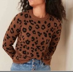 Old Navy Long Sleeve Sweater Crewneck Leopard Cheetah Animal Print Size Xs New Without Tag Never Worn Please Note There Is A Slight Minor Snag Near The Back Label (See Photo) But Not Noticeable And Easy To Fix Animal Print Sweater, Heavy Knit Sweater, White Turtleneck Sweater, Long Knit Sweater, Black Cardigan Sweater, Olive Green Sweater, Leopard Print Sweater, Cheetah Animal, Rib Knit Cardigan